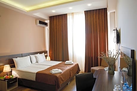 Double Room with Garden View