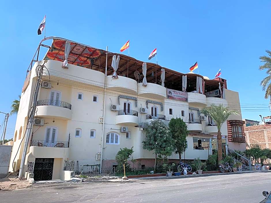 Nile Valley Hotel