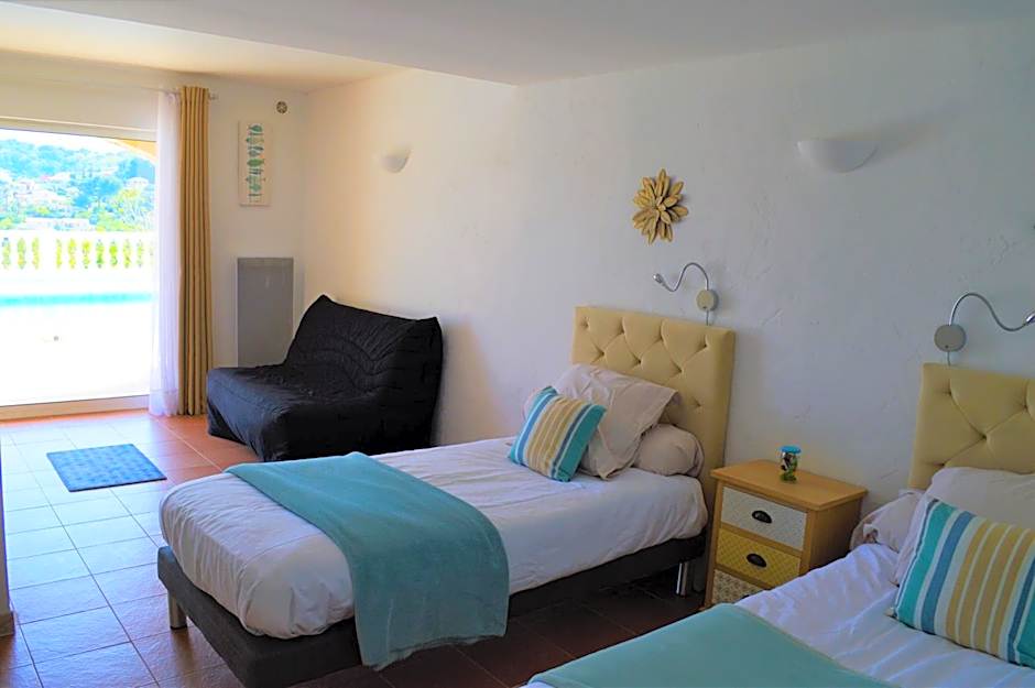 Villa La Terre Des Lauriers