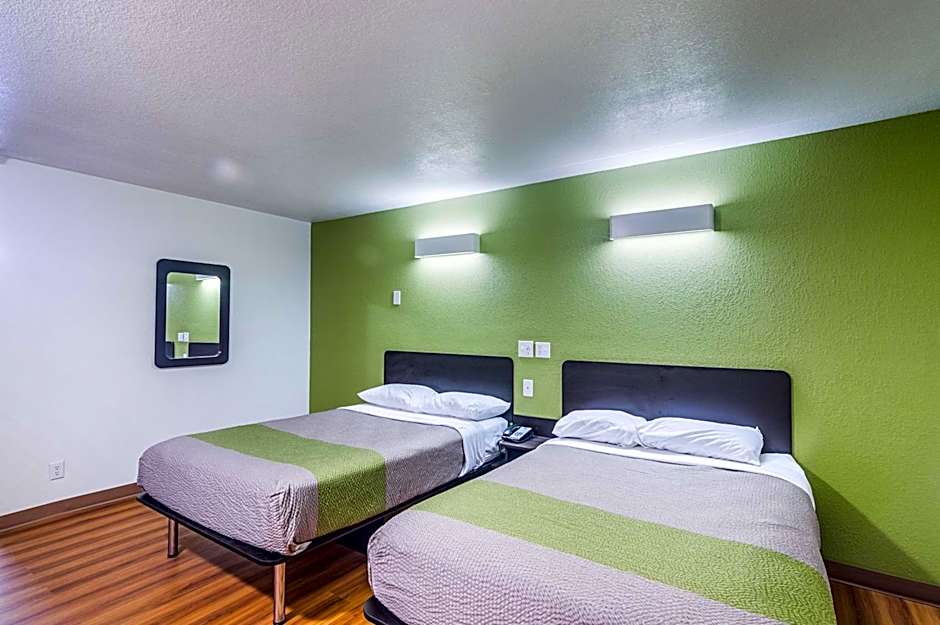 Motel 6-Childress, TX