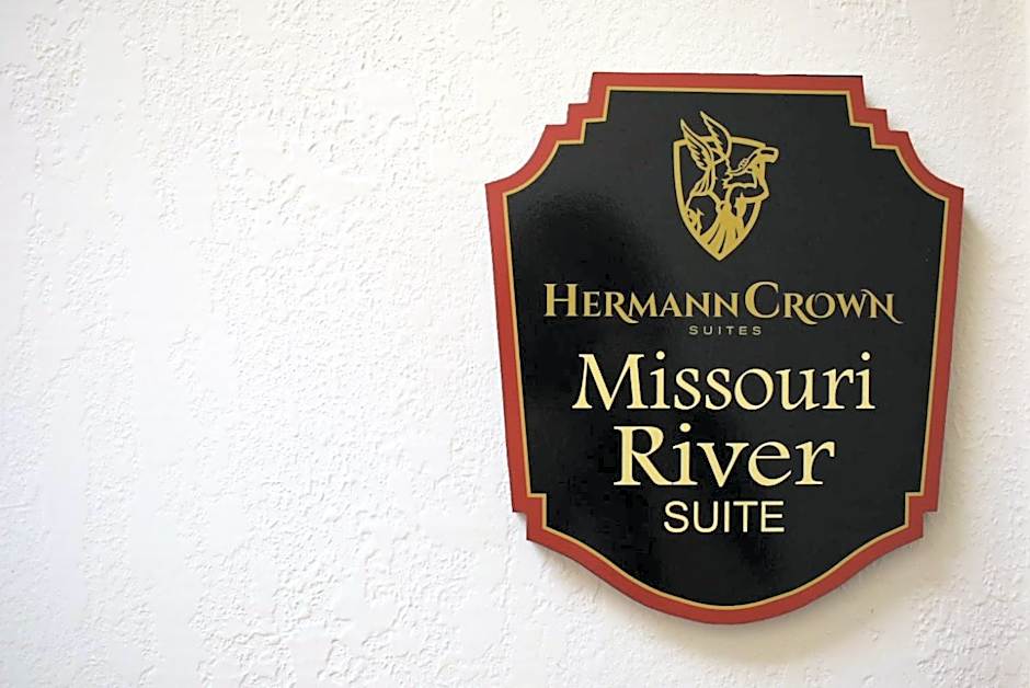 Hermann Crown Suites