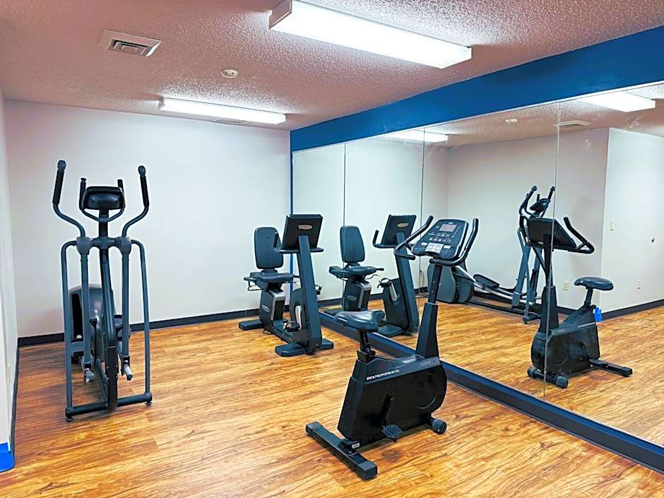 Comfort Inn & Suites Sheboygan I-43