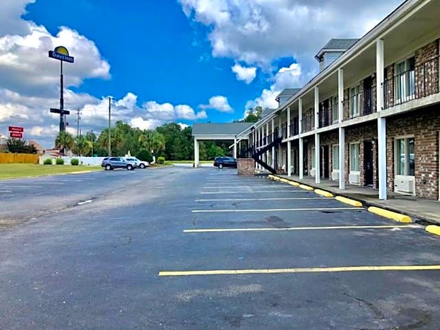 Days Inn by Wyndham Manning