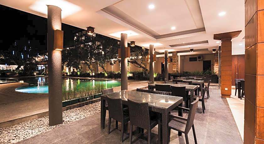 Surya Kencana Seaside Hotel