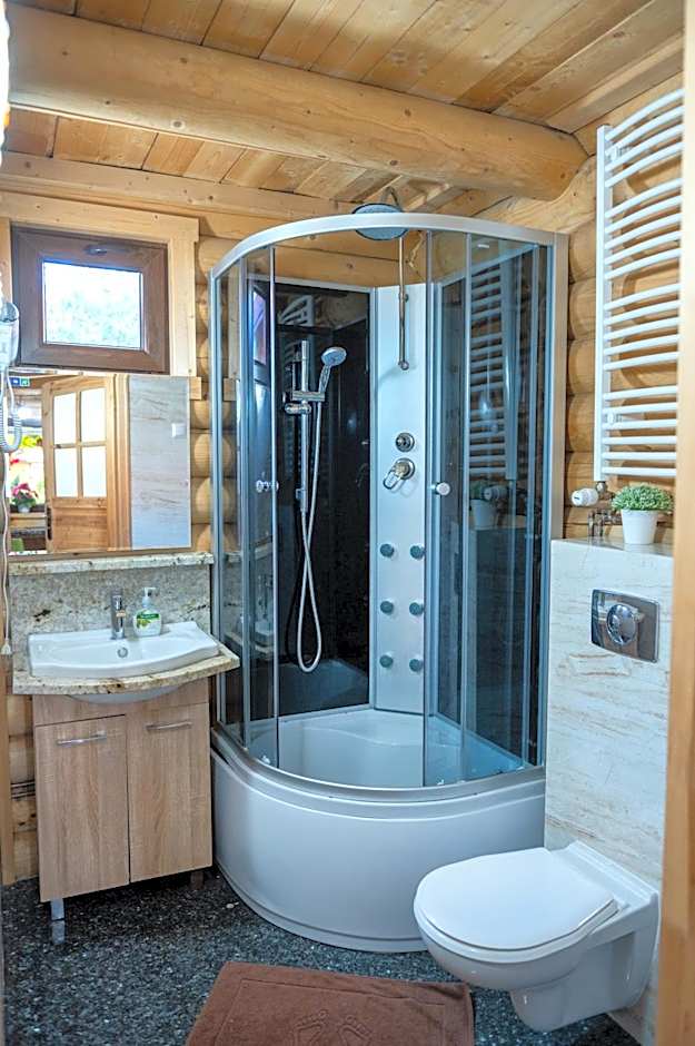 Domy z Bala - Domki ogrzewane - JACUZZI, SAUNA, lody, popcorn, ryba wedzona i ognisko w cenie!