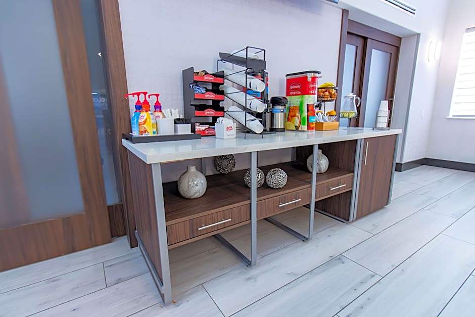 Hampton Inn By Hilton & Suites Denton