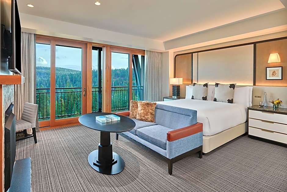 The Ritz-Carlton Lake Tahoe