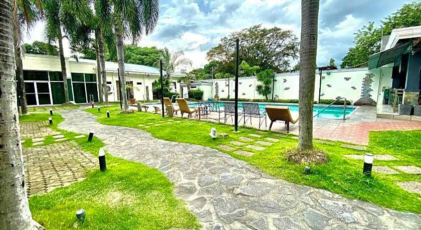 Hotel Euroasia by Bluebookers