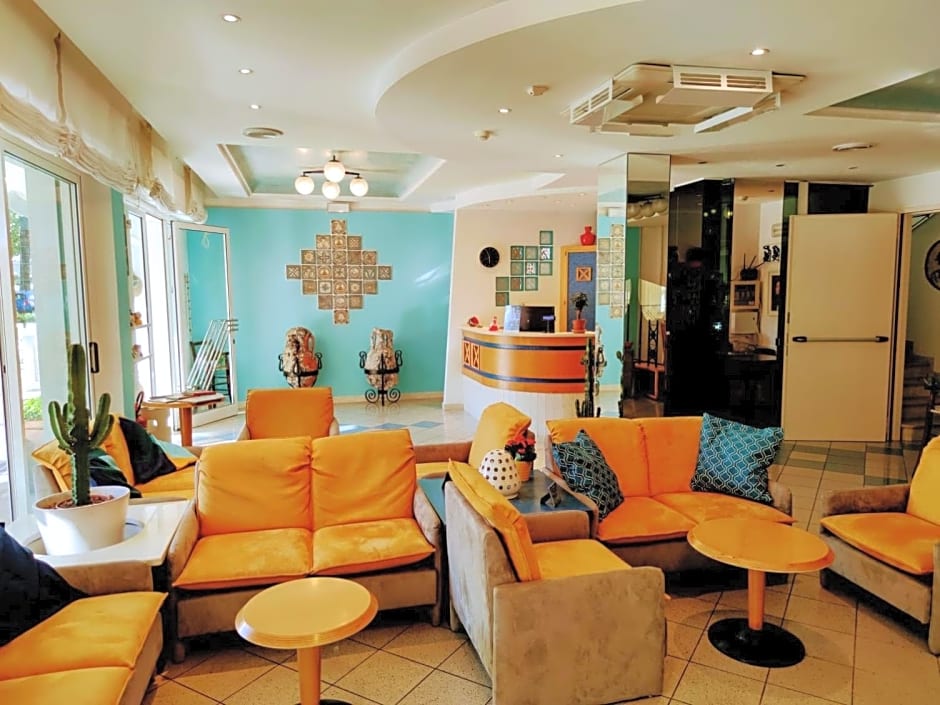 Hotel Adria B&B - Colazione fino alle 12