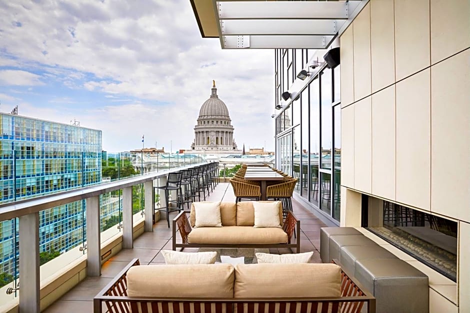 AC Hotel by Marriott Madison Downtown