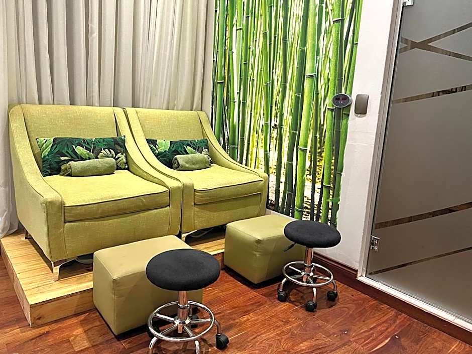 One O Eight Boutique Hotel