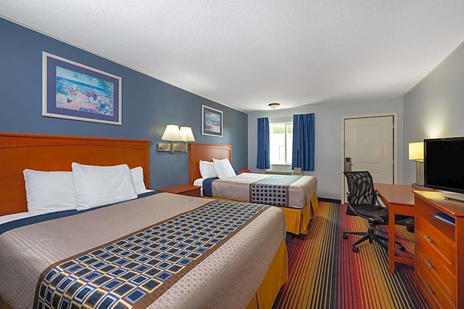 Travelodge by Wyndham Spirit Lake/Okoboji