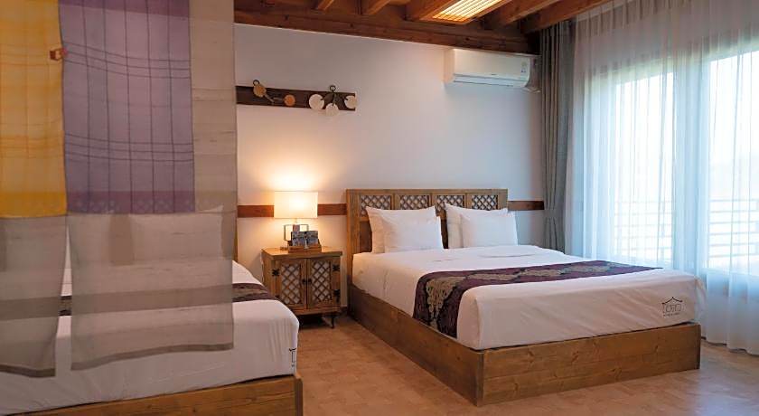 Wangyijimil Hanok Hotel