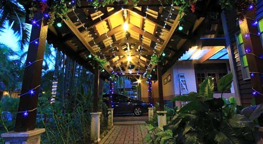 Six Villa Inn