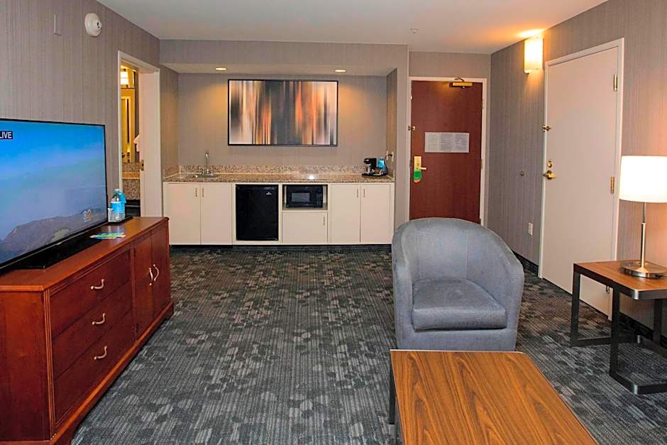 Courtyard by Marriott Los Angeles Burbank Airport