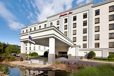 Hampton Inn By Hilton Long Island - Brookhaven