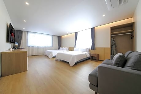 Large Twin Room