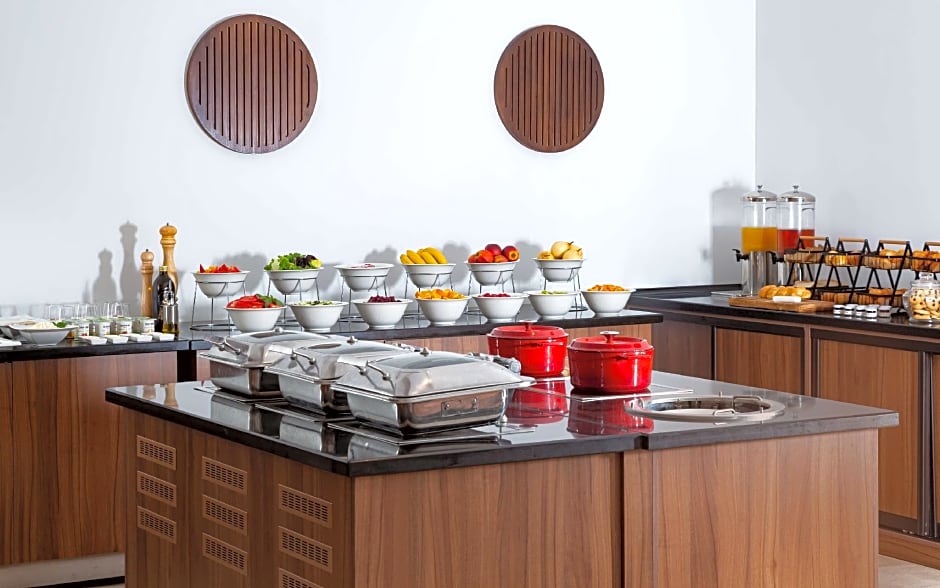 Canvas Hotel Shymkent