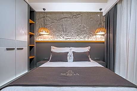 Double Room with Pool View