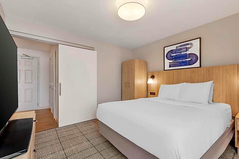 Sonesta Simply Suites Baltimore BWI Airport