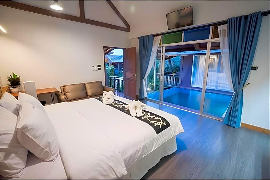 IP Plus Pool Villa Pattaya