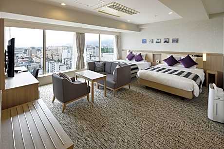 Deluxe Twin Room for 4 People - Non-Smoking