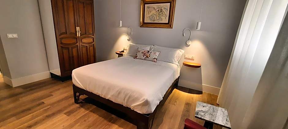 Hotel Oleum - Parking Gratuito bajo disponibilidad y reserva previa