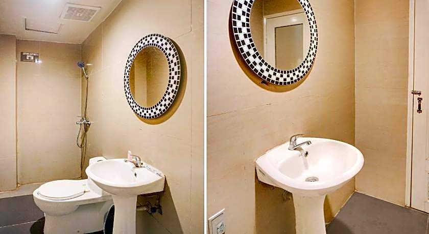 OYO 2574 Z Suites Hotel                                                                     