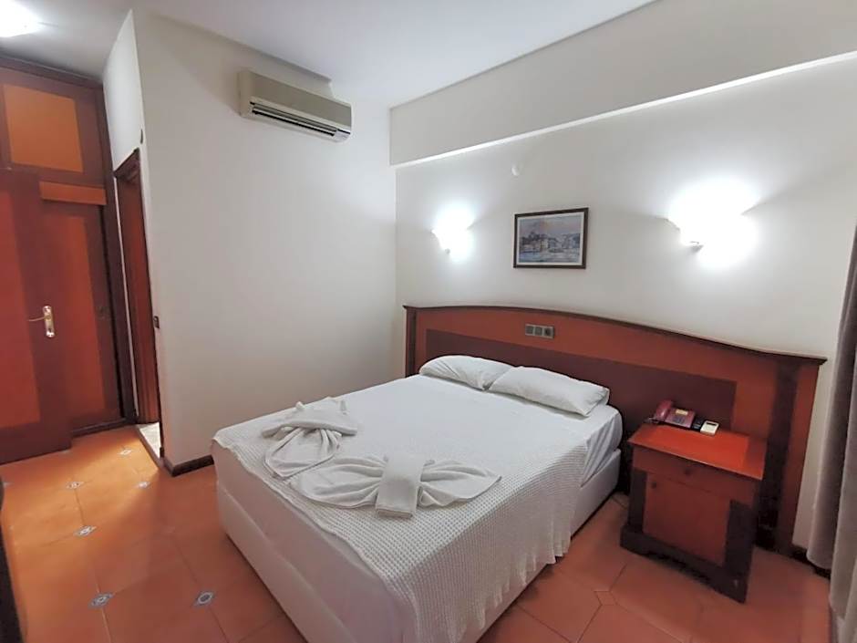 Club Pink Palace Hotel