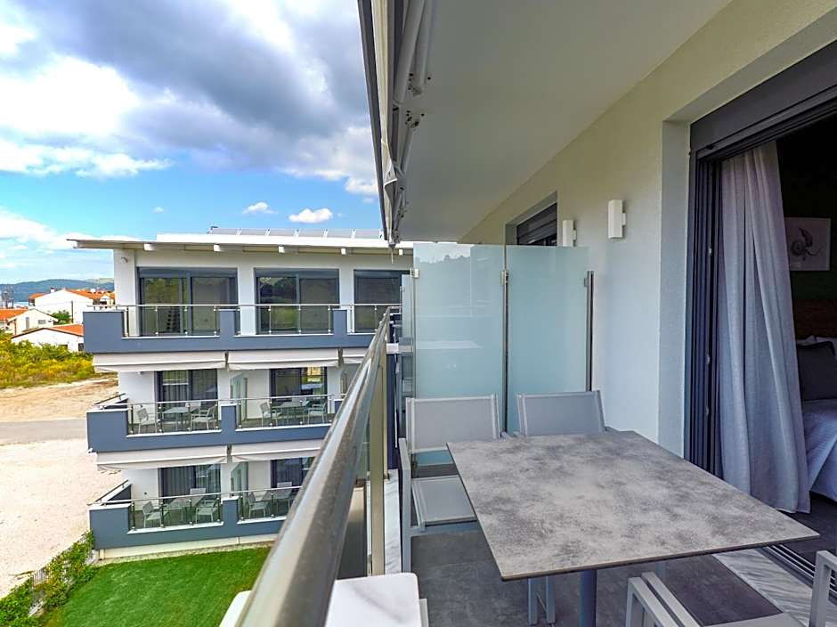 Botanica Luxury Suites