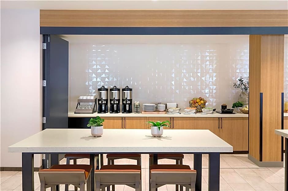 Hilton Garden Inn LAX Los Angeles Airport