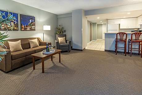 Two Bedroom Suite - Queen Beds