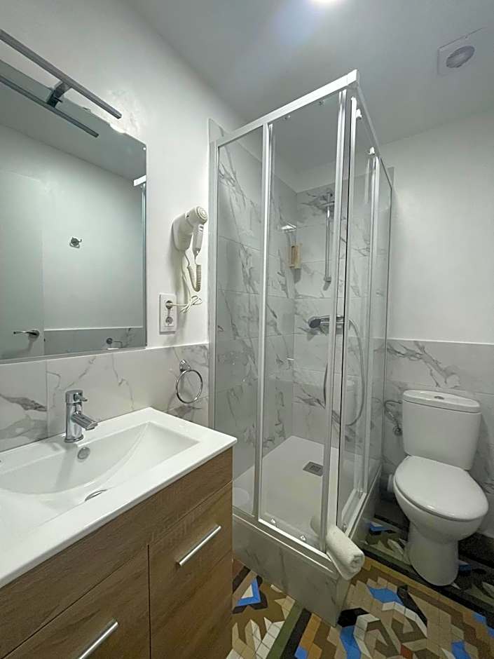 Hostal Balmes Centro