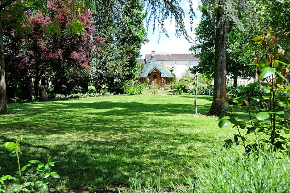 Logis Hôtel Restaurant L'Essille