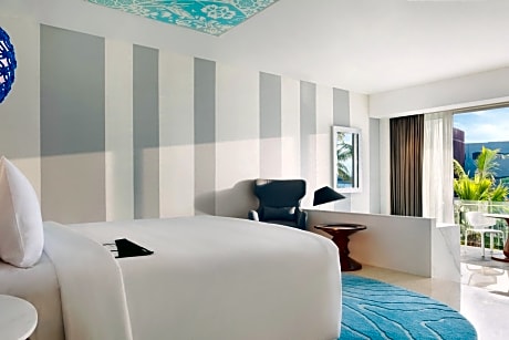 Deluxe Room, 1 King Bed, Balcony, Lagoon View