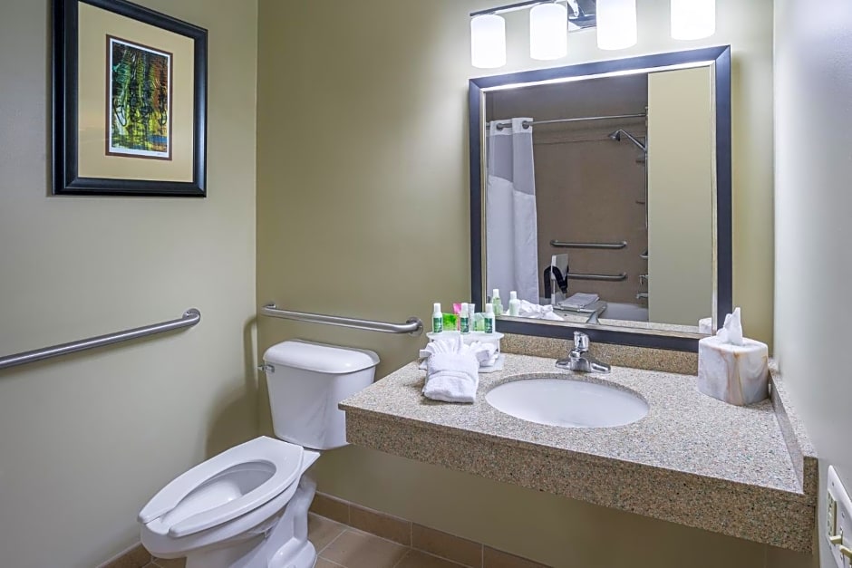 Holiday Inn Express Hotel & Suites St. Paul - Woodbury By IHG
