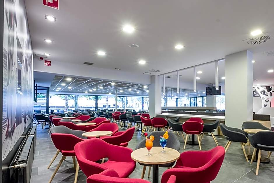 Hotel California Garden