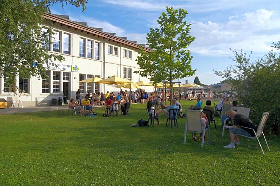 Swiss Hostel Lago Lodge