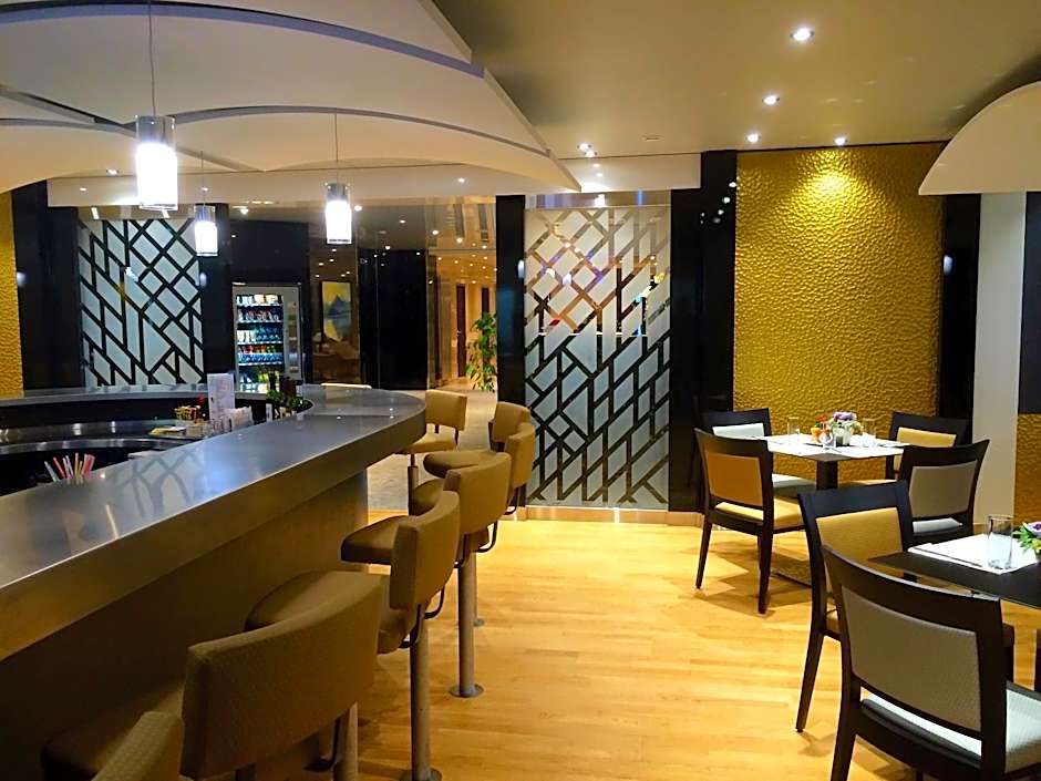 Nash Suites Airport Hotel