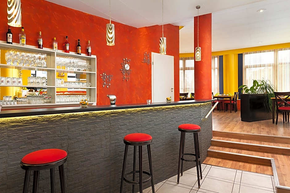 ates Hotel Lampertheim by AURUM