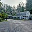 Woodlands Motel