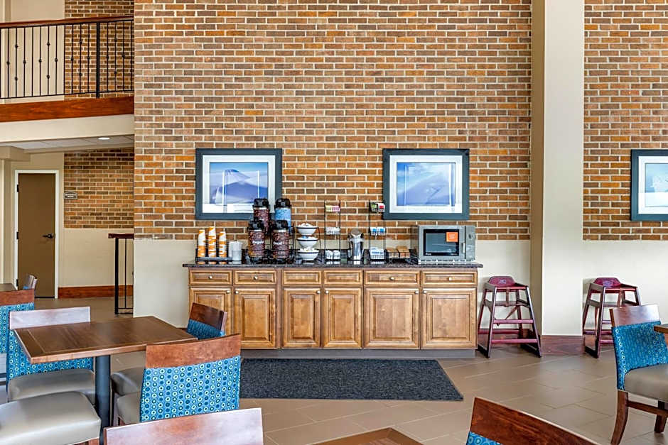 Comfort Inn Warner Robins - Robins Air Force Base Area