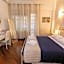 Aurelio Deluxe Rooms
