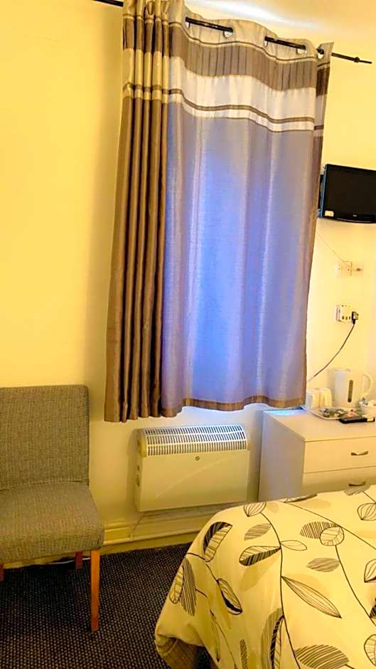 Fern Villa Hotel - Albert Road