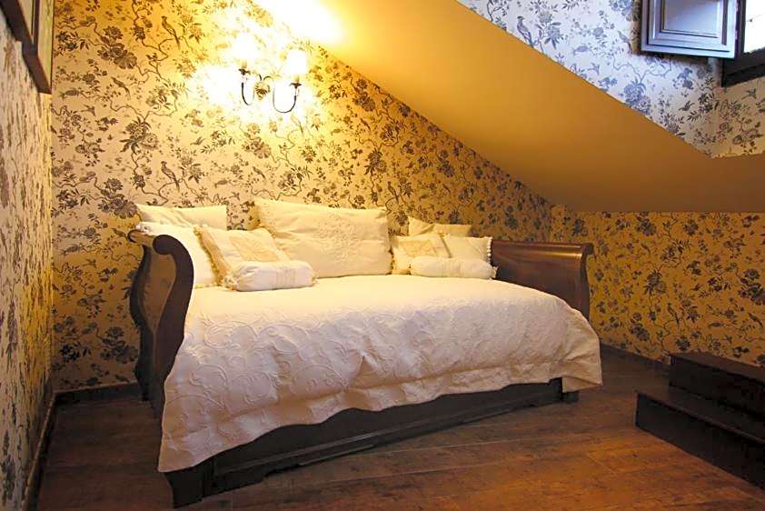 Hotel Rural La Tenada