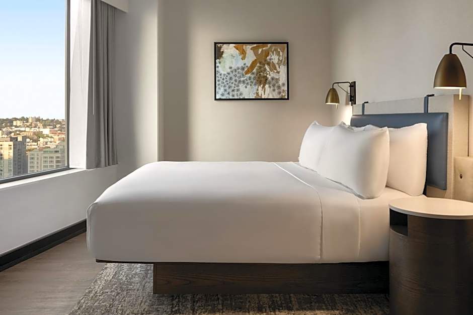 Photo 1 of 4 of Junior 1 King Bed Suite, City View