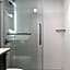 Rodeway Inn & Suites near Outlet Mall - Asheville