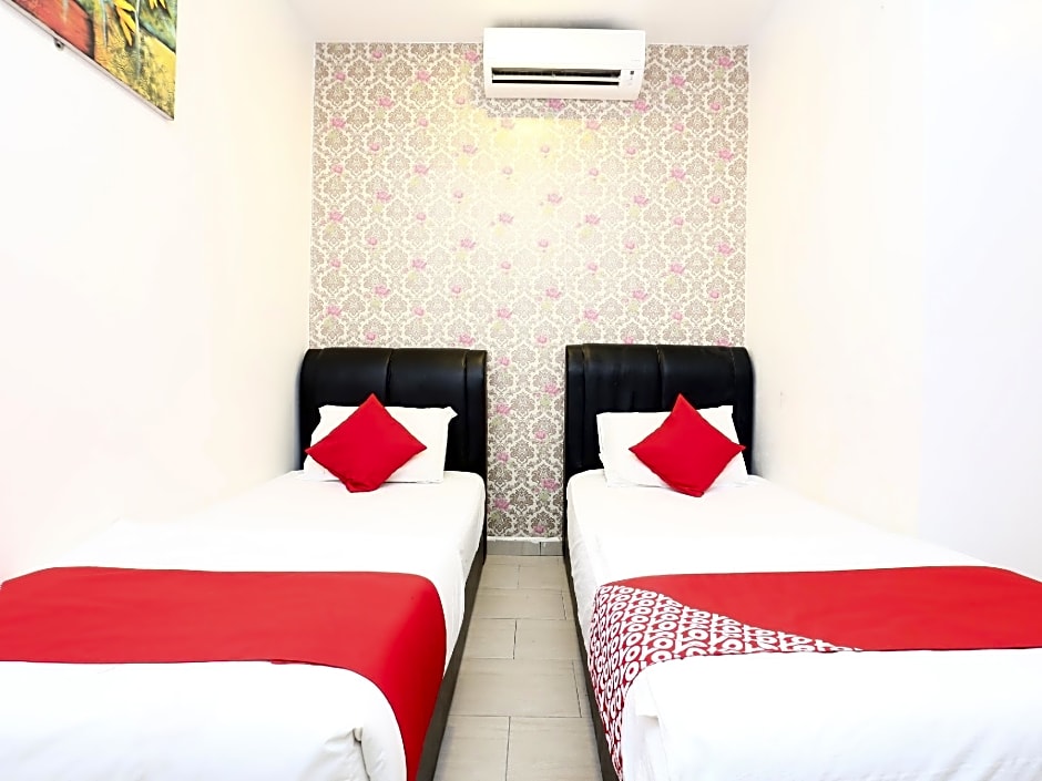 OYO 718 Mr J Hotel Wakaf Che Yeh 1