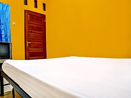 Double Room without Air Conditioning