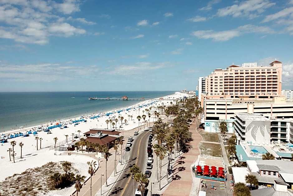 The Hiatus Clearwater Beach, Curio Collection by Hilton